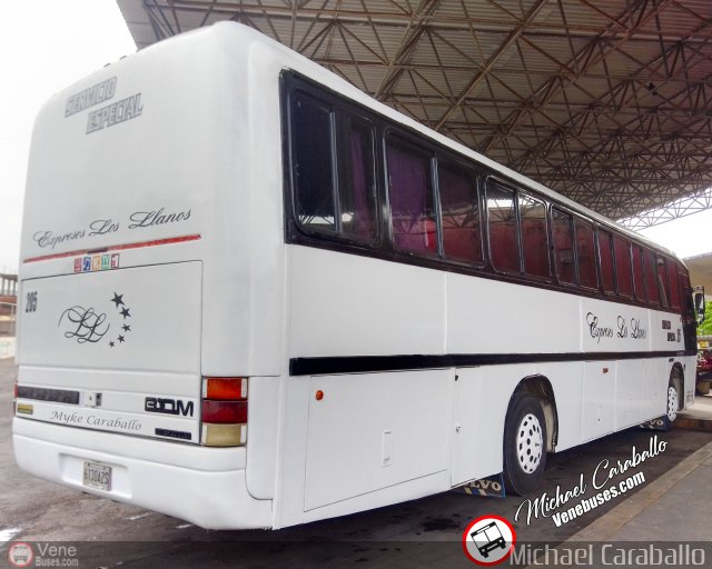 Expresos Los Llanos 205 por Michael Caraballo