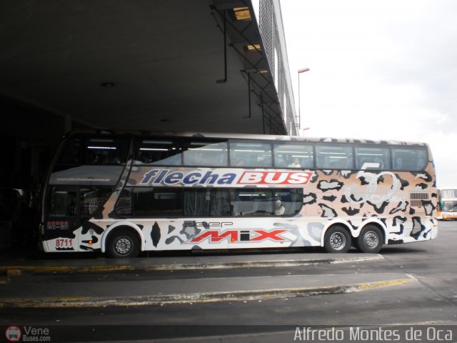 Flecha Bus 8711 por Alfredo Montes de Oca