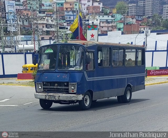 DC - S.C. Plaza Espaa - El Valle - Coche 245 por Jonnathan Rodrguez