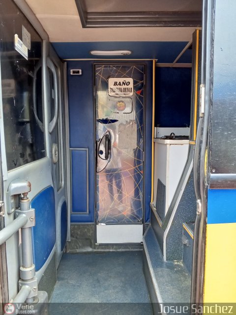 Expresos KM 2015 1010 por Josue Snchez