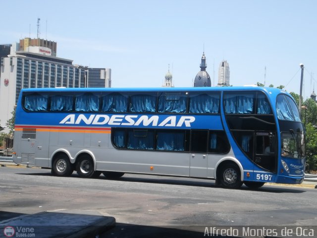 Autotransportes Andesmar 5197 por Alfredo Montes de Oca