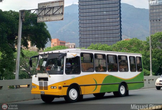 C.U. Caracas - Los Teques A.C. 158 por Miguel Pino