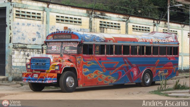 Particular 61 por Andrs Ascanio