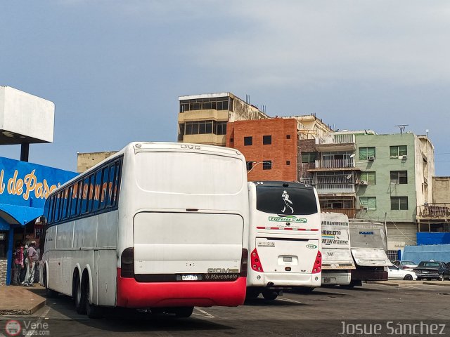 Garajes Paradas y Terminales Puerto-la-Cruz por Josue Snchez