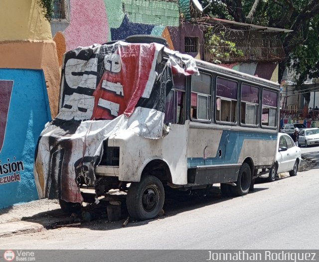 En Chiveras Abandonados Recuperaci�n CARACAS por Jonnathan Rodr�guez