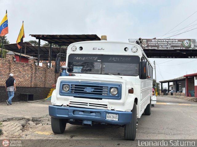 Transporte Frontera 03 por Leonardo Saturno