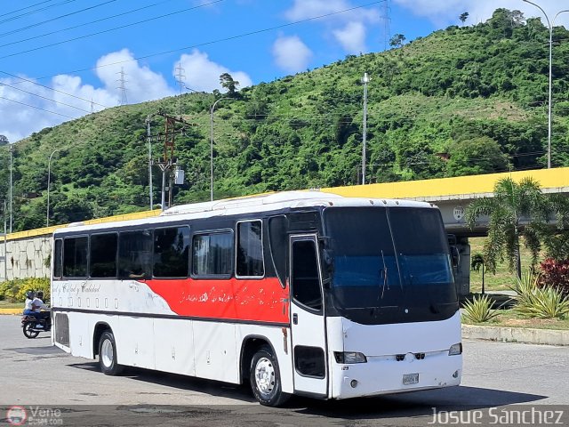 Cruceros Oriente Sur 129 por Josue S�nchez