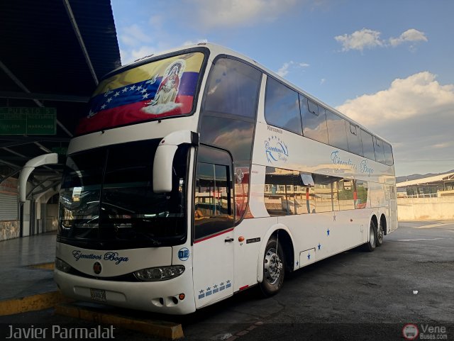 Ejecutivos Boga 12 por Javier Arretureta