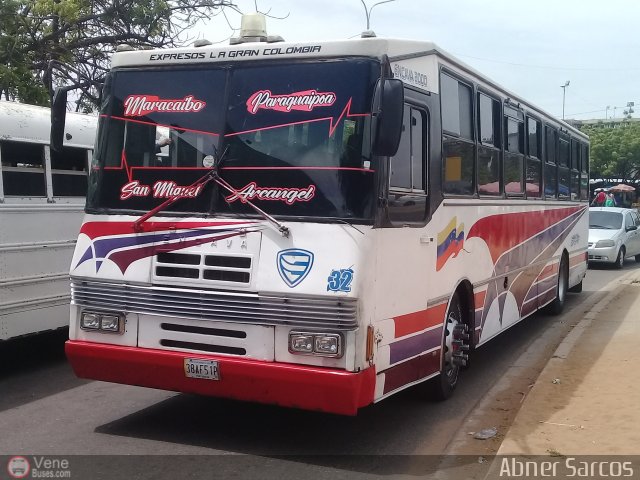 Expresos La Gran Colombia 32 por Abner Sarcos