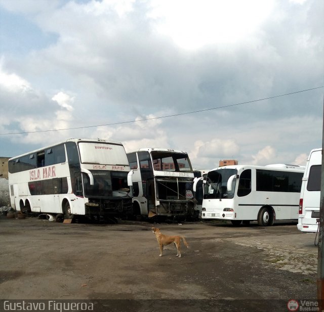 Garajes Paradas y Terminales Caracas por Gustavo Figueroa