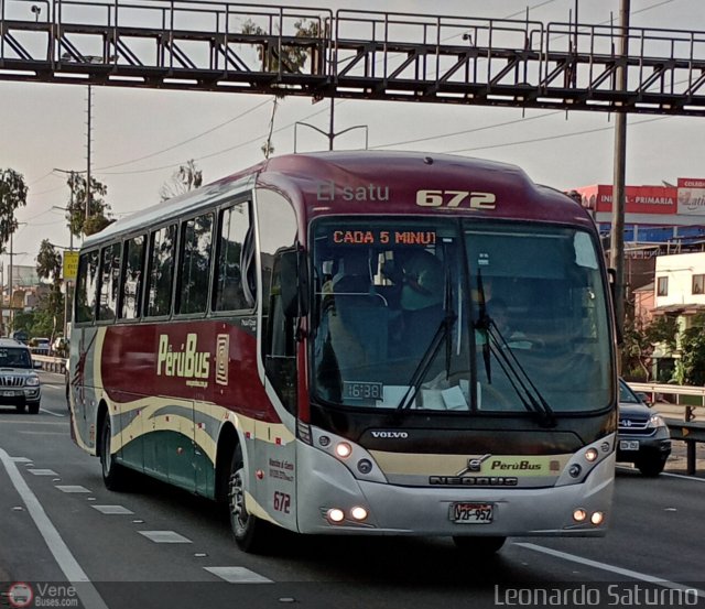 Empresa de Transporte Per Bus S.A. 672 por Leonardo Saturno
