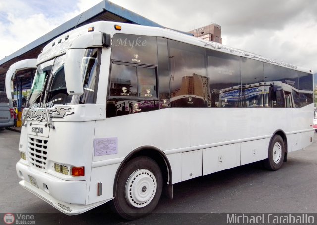 A.C. de Transporte N�mero Uno R.L. 04-A por Michael Caraballo