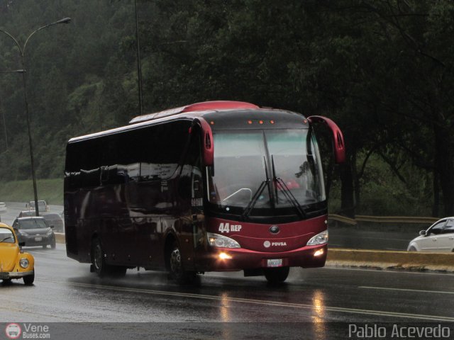 PDVSA Transporte de Personal 44-REP por Pablo Acevedo