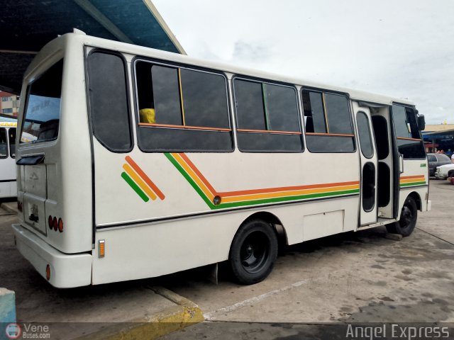 Autos Libres Por Puesto La Villa 18 por ngel Delgado