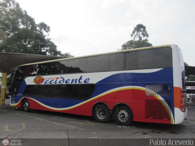 Expresos Occidente 322 por Pablo Acevedo