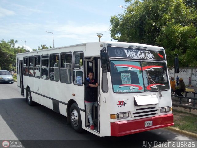 CA -  Transporte Valca 90 C.A. 33 por Aly Baranauskas