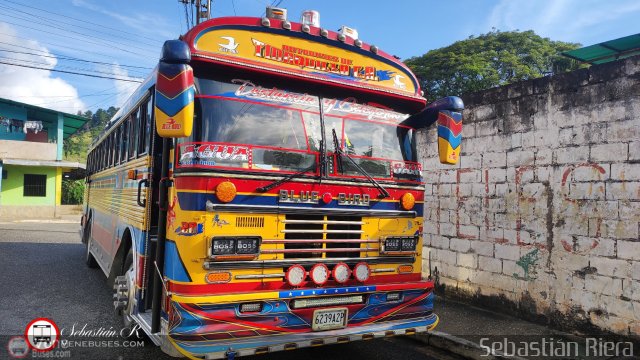 Autobuses de Tinaquillo 20  por Sebasti�n Riera