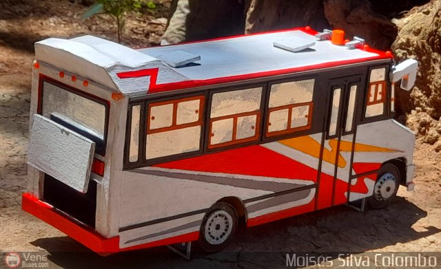 Maquetas y Miniaturas Inbus por Moiss Silva Colombo