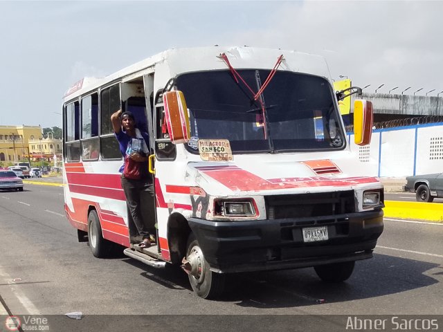 ZU - U.C. Barrio La Polar 822 por Abner Sarcos