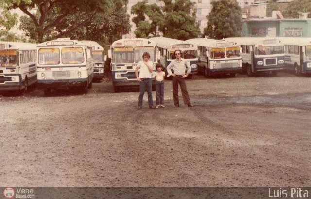 DC - Autobuses Baunisan C.A. Garaje por Jhon Ochoa