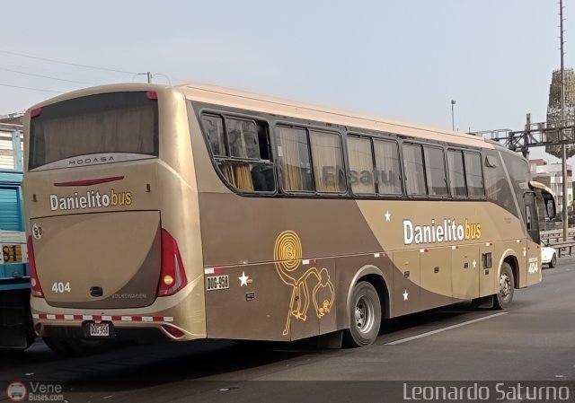 Danielito Bus 404 por Leonardo Saturno
