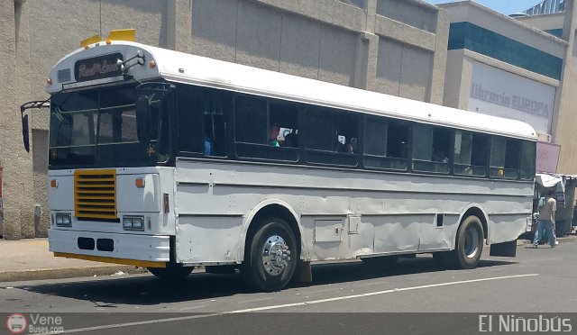 ZU - Ra�l Leoni 36 por �ngel Delgado