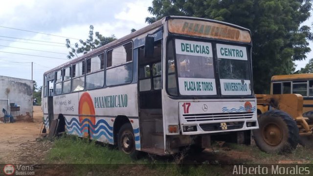 ZU - Colectivos Los Laureles C.A 17 por Sebasti�n Mercado