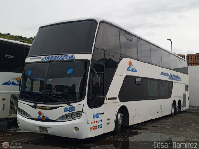 Expresos M�rida 0042 por C�sar Ram�rez