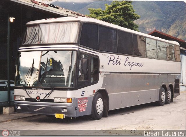 Peli Express 0015 por Alejandro Curvelo