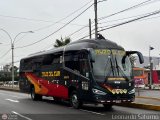 Transportes Cruz del Sur S.A.C. BRA18 por Leonardo Saturno