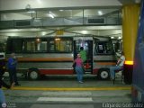 Garajes Paradas y Terminales Caracas CAndinas - Carroceras Andinas Picahielo II Ford B-350