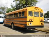 Universitarios y Escolares 03 Thomas Built Buses Saf-T-Liner EF Ford B-750