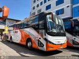 Corporaci�n V�a Unoo S.A.C. 215 por Leonardo Saturno