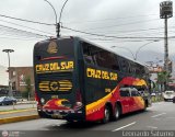 Transportes Cruz del Sur S.A.C. 8222 por Leonardo Saturno