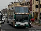 Turismo Reyna 965 por Leonardo Saturno